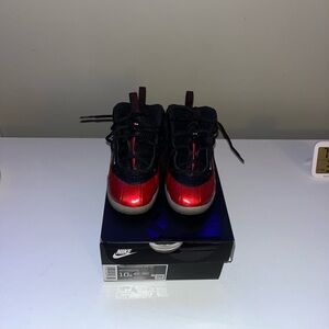 Nike Kids Sneakers - Red and Black